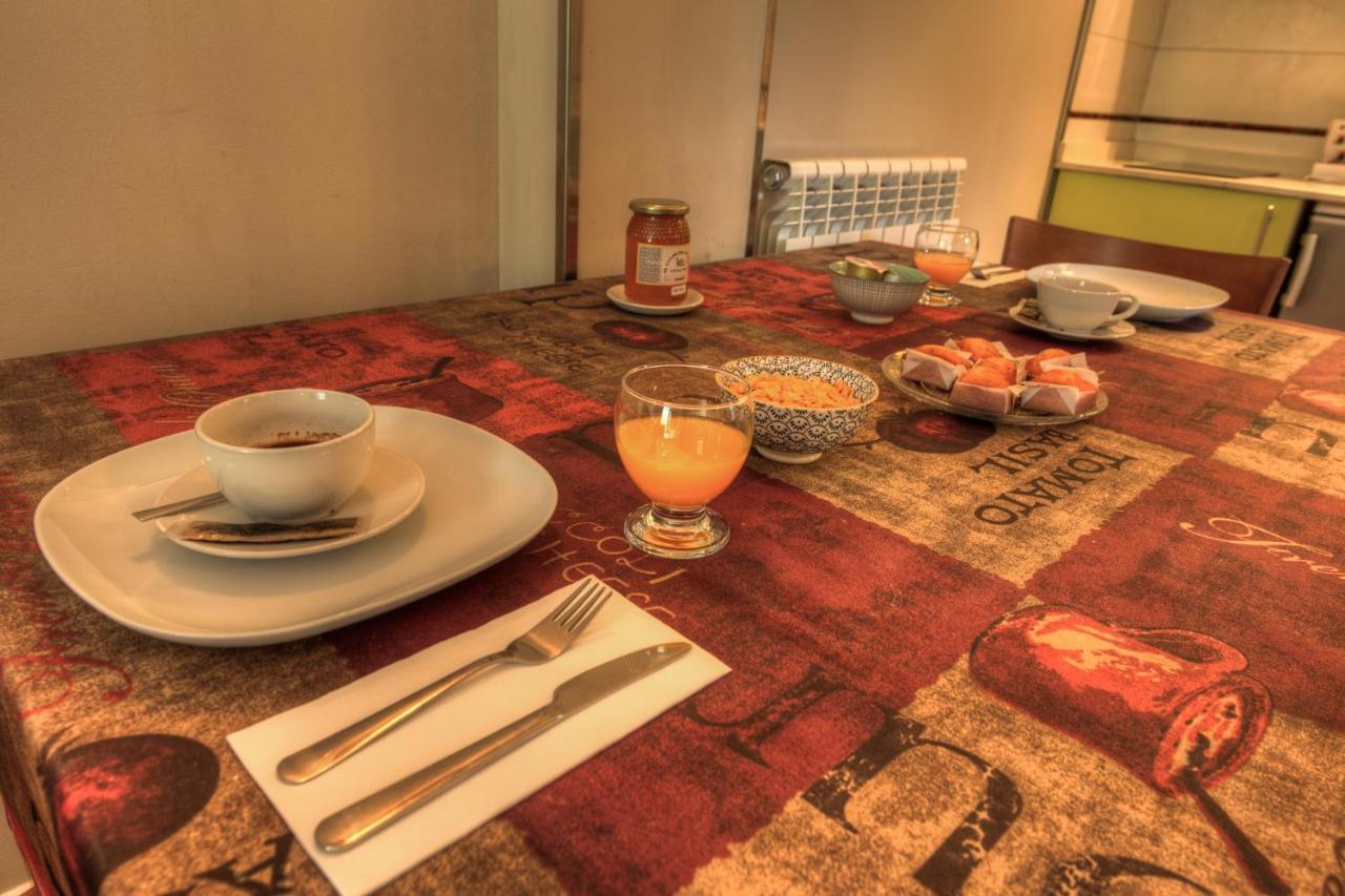 Apartahotel Tres Quinones サジェント・デ・ガジェゴ エクステリア 写真